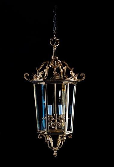 Plain tapered lantern